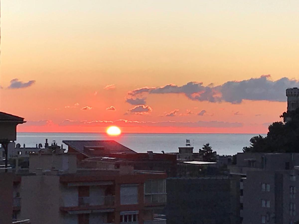 Sun&sea Terrace Two-bedroom Apartment